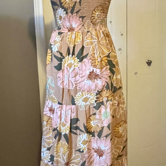 Roxy Sunnier Shores Floral-Printed Maxi Dress - Picture 2 of 4